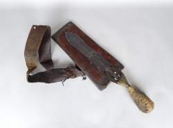 Africain: Epée avec gaine POTO H:72cm