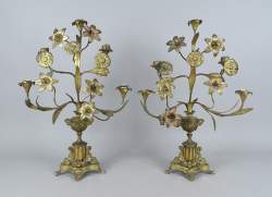 Objet : Paire de chandeliers/candélabres d'autel en bronze doré 19eS