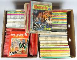 BD : Lot de bandes dessinées dont Asterix et Boule et Bill (une vingtaine en EO) , Tintin , Bob et Bobette , .