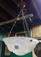 Luminaire : suspension en verre moulé Art Déco Verrerie des Vosges circa 1925