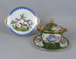 Céramique : 2 porcelaines : légumier et son présentoir signé LE TALLEC à Paris et plat Limoges