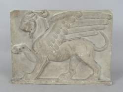 Sculpture : bas-relief en pierre - Lion ailé - (ds l'état) symbole de Venise (?) anonyme