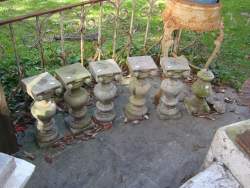 Eléments en pierre sculptée, bassin en pierre a/ sculptures et éléments de balus