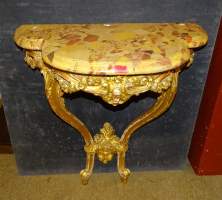 Meuble : Console de style Louis XV en bois doré dessus marbre (écl) 20eS
