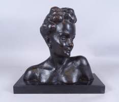 Sculpture : pierre reconstituée - Buste de femme - 1945 signé PATRIS Ernest