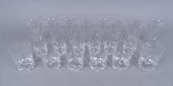 Verrerie cristal signé DAUM 6 verres Whisky H:11cm, 6 verres godets H:12,5cm, 8