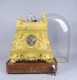 Horlogerie : Importante pendule automate en bronze doré d'époque Restauration circa 1820 (En état , bateau à refixer)