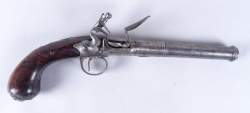 Arme : Pistolet à silex dit Queen ANN fabrication anglaise 2e moitié 18eS