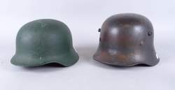 Militaria : 2 casques allemands 1ère et 2ème guerre mondiale remontage composite intérieur refait peinture tardive