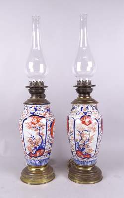 Asiatique Paire de lampes à pétrole porcelaine Imari Japon époque Meiji 2e moiti