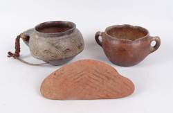 Africain: (3) TUKULA brut, pot marocain, poterie KUBA Congo