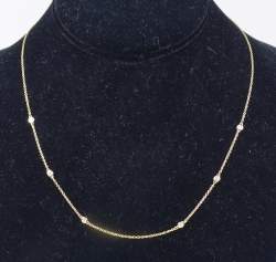 Bijou: Collier en or jaune 14K serti de 6 diamants pour env. 0,20cts P: 2,3g L: