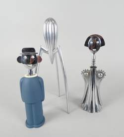 Objets : Design de cuisine maison ALESSI (3pcs) : 2 tire-bouchons cachet MENDINI Alessandro Objets : Design de cuisine maison ALESSI (3pcs) : 2 tire-bouchons cachet MENDINI Alessandro