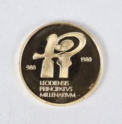 Collection : très belle médaille en or de 1980 Collection : très belle médaille en or de 1980