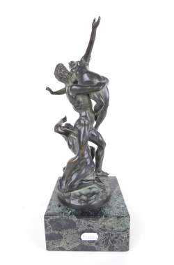 Sculpture : Bronze à patine verte - L'enlèvement des Sabines - signé d'après DE BOLOGNE Jean Sculpture : Bronze à patine verte - L'enlèvement des Sabines - signé d'après DE BOLOGNE Jean