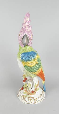 Céramique : Perroquet en porcelaine émaillée polychrome , marque aux doubles flèches EISENBERG en bleu