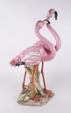 Céramique : Couple de flamants roses en faïence signé Céramique : Couple de flamants roses en faïence signé