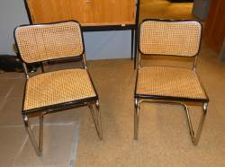Meuble vintage : 2 chaises noires d'après B32 BREUER Marcel Lajos Meuble vintage : 2 chaises noires d'après B32 BREUER Marcel Lajos