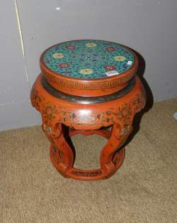 Asiatique : Sellette en bois avec plateau en émaux cloisonnés (usures d'usages)