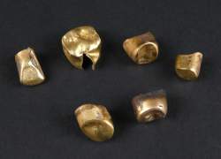 Bijou : 6 dents en or/or dentaire 18K Bijou : 6 dents en or/or dentaire 18K