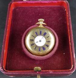 Bijou : Montre de gousset de col demi-chasseur 3 cuvettes en or jaune 18K mouvement à remontoir (En état) cuvette int Paul Buhre St Petersbourg
