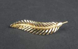 Bijou : Broche - Plume - en or jaune 18K Bijou : Broche - Plume - en or jaune 18K