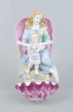 Céramique: Bénitier biscuit polychrome -Jésus et ange- début 20èS H:30cm
