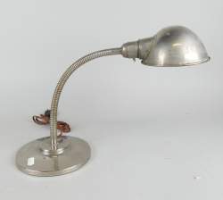 Luminaire: Lampe de bureau/ atelier Vintage chrome patiné H:env33cm (usure, pt o