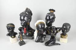 Sculpture: (7pcs) en platre (egr, ecl) -Afrique- dont 3 signés MELANI Salvatore Sculpture: (7pcs) en platre (egr, ecl) -Afrique- dont 3 signés MELANI Salvatore