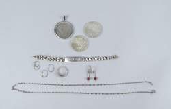 Bijou: Lot de bijoux en argent P: 61,8g (3paires de boucles d'oreilles, bague, g