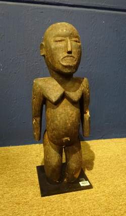 Africain: Sculpture de style KEKA Cameroun sur socle Africain: Sculpture de style KEKA Cameroun sur socle