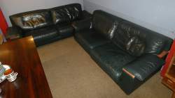 Meuble: Canapés en cuir (usures d'usages) éd CINNA design HIERONIMUS ANNIE (20e,