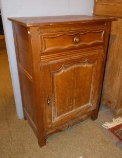 Meuble: Confiturier de style en chêne 1 porte 1 tiroir éléments anciens 107x75x4