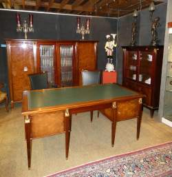 Meuble : Ensemble de bureau de style EMPIRE en acajou et placage d'acajou (bon état gén , lacunes bureau)(1 bras recoupé)