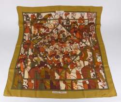 Mode : Foulard/carré en soie HERMES (pt taches) - Ali - Baba - signé