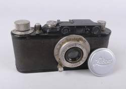 Objet : Appareil photo Leica II num 165234 Ernst Leitz (non testé , lacune cuir) circa 1935 avec objectif Elmar 1 : 3.5 F=50mm