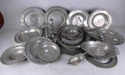 Objet : Divers objets en étain ancien (+/ - 30pcs) divers poinçons de maître 17 , 18 et 19eS