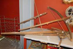 Africain : 4 arbalètes ethnographies diverses