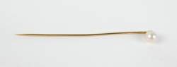 Bijou : épingle de cravate en or jaune 18K et perle de culture