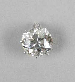 Bijou : Diamant solitaire taille coussin avec certificat HRD couleur K - L pureté VS monté en pendentif sur or rose 18K et platine