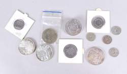 Collection de pièces de monnaie en argent et divers