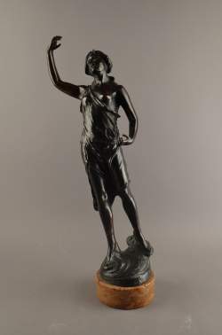 Sculpture bronze -Jeune femme debout- signé d'après MOREAU Auguste