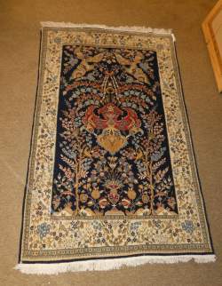 Tapis d'Orient noué main de style Ghoum décor d'oiseaux et végétaux
