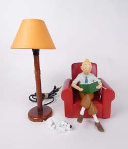 BD : Figurine HERGE création Pixi - Regout circa 1992 - Tintin lisant dans son fauteuil milou couché - fauteuil  N°1260 + lampe