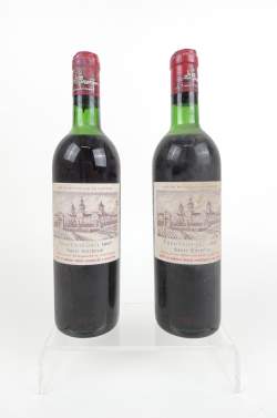 Vin : 2 bouteilles Clos D'Estournel Saint Estèphe 1967 , niveau mi - épaule