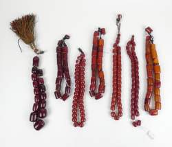 Bijou ethnique : Colliers de perles probablement de copal