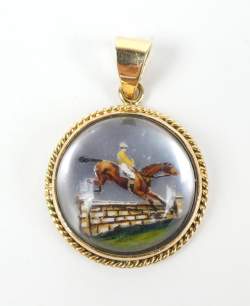Bijou : Pendentif en or jaune 18K serti d'un cristal anglais/d'Essex - Cheval/Jockey -