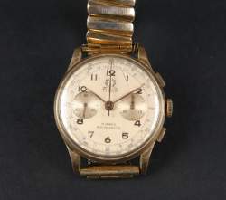 Bijou : montre chronographe TITUS boitier 14K cuvette arrière 18K mvt à remontoir (en état) bracelet métal rapporté