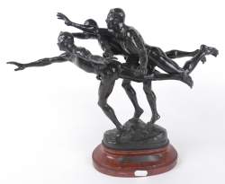 Sculpture: Bronze à patine verte -au But les Trois Coureurs- signé BOUCHER Alfre