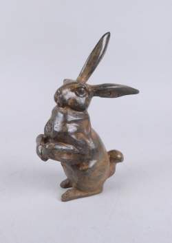Sculpture : Bronze patine brune - Lapin/lièvre - signé d'après CHENET Pierre
